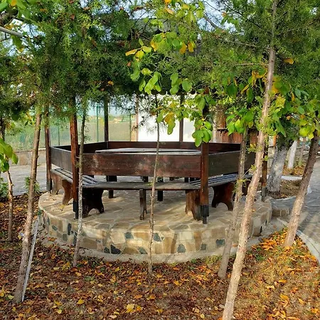 Guest house стаи за гости Holiday Garden
