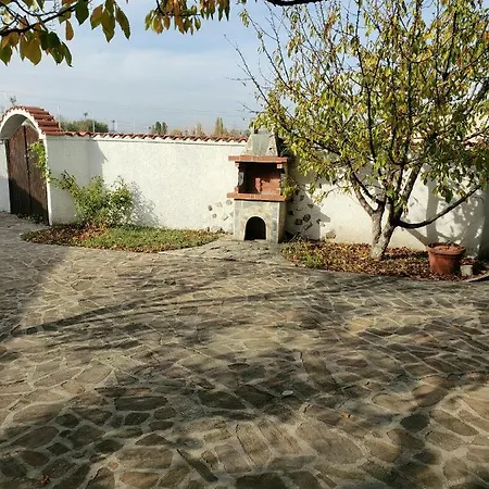 стаи за гости Holiday Garden *